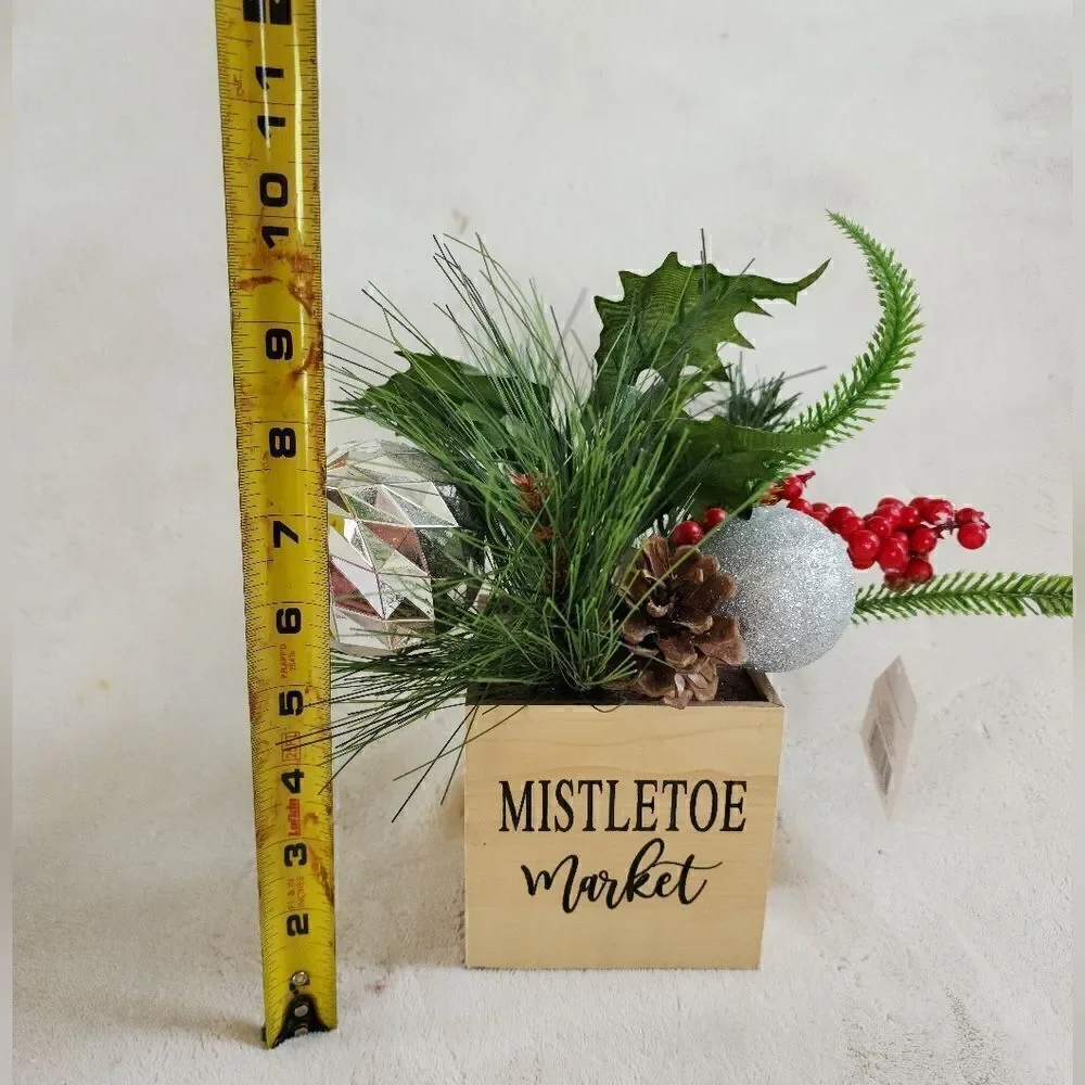 New Christmas Centerpiece Decor